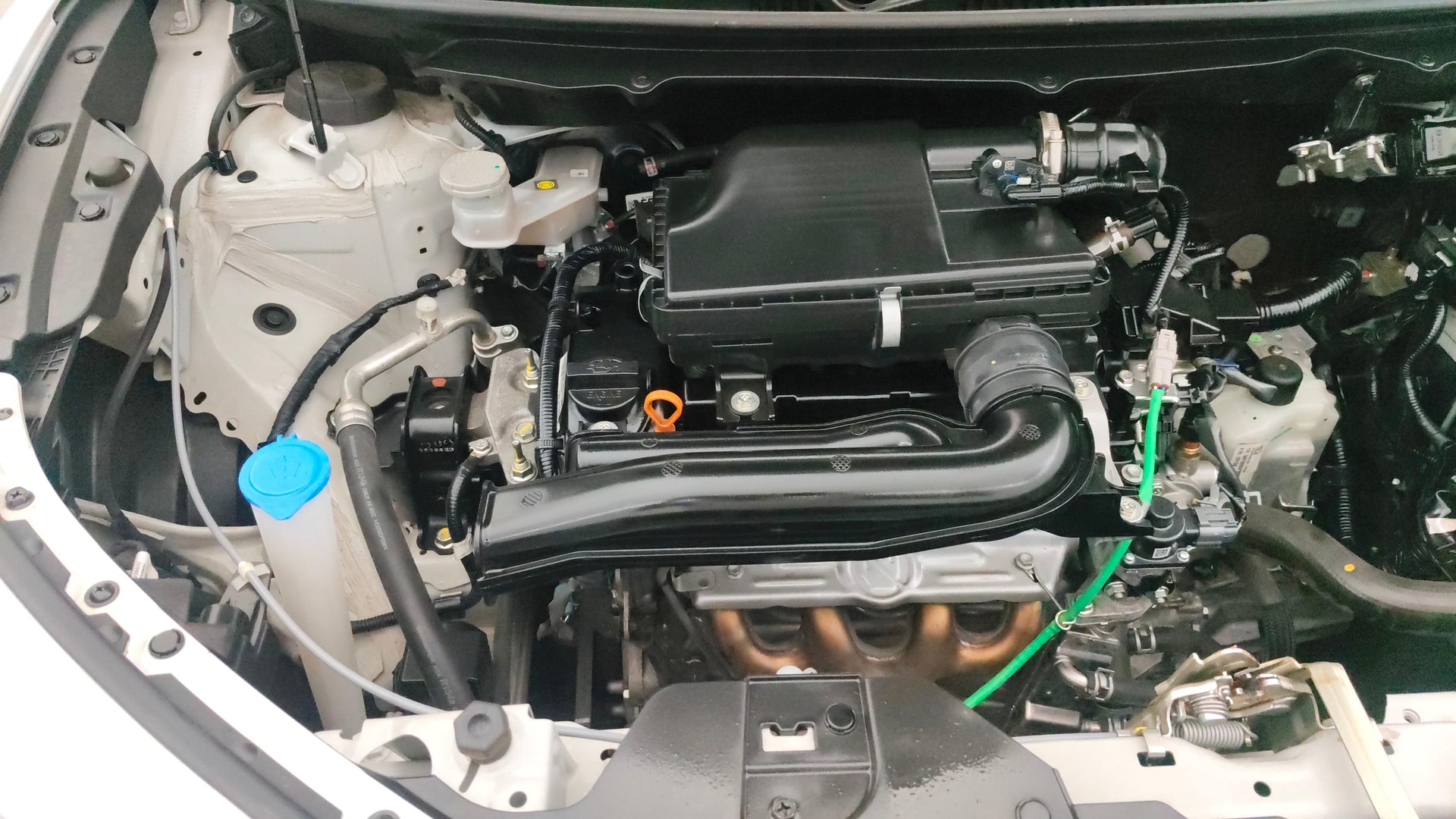 View 2025 Maruti Suzuki 1000 Base Variant Image 3 Used 2025 Maruti Suzuki 1000 Base Variant Image 3