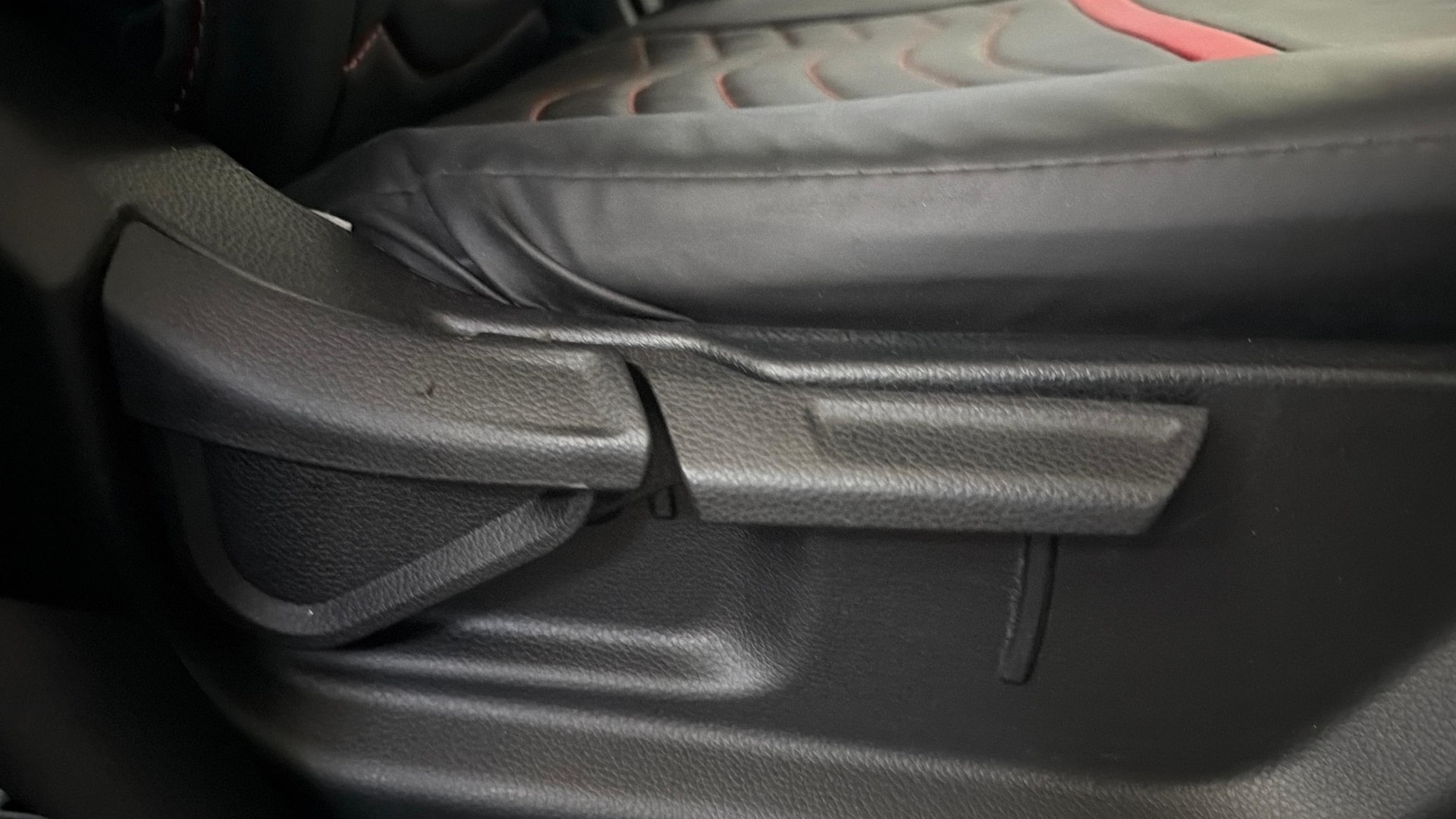 View 2022 Kia Sonet HTX iMT Petrol Image 19 Used 2022 Kia Sonet HTX iMT Petrol Image 19