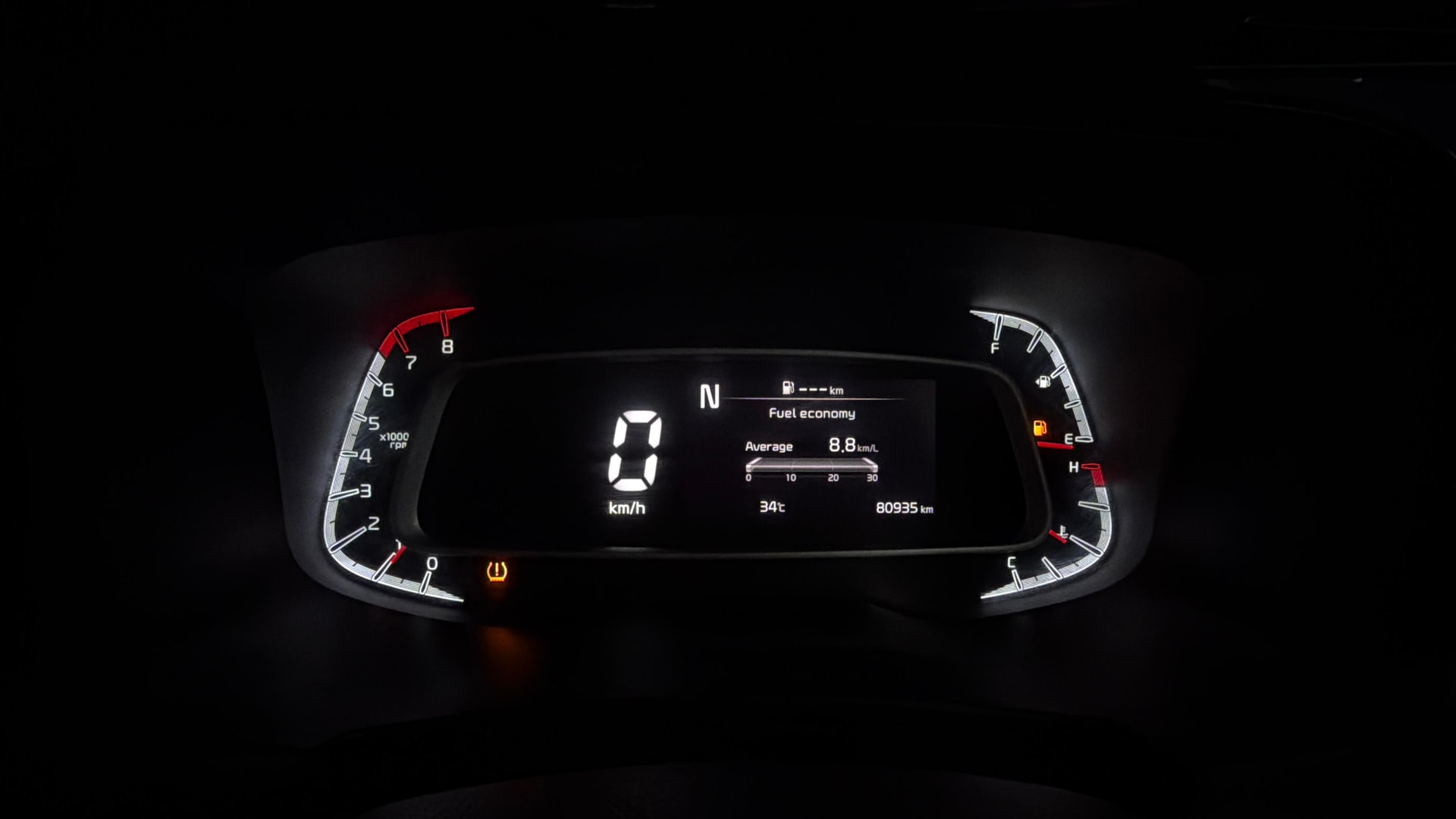 View 2022 Kia Sonet HTX iMT Petrol Image 37 Used 2022 Kia Sonet HTX iMT Petrol Image 37