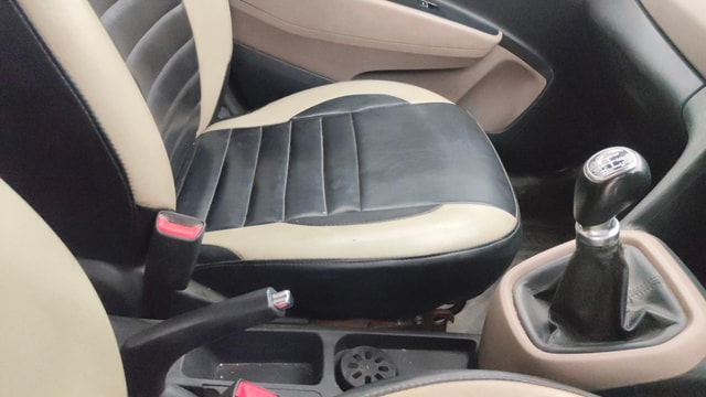 View Hyundai Grand i10 Image 39 Used Hyundai Grand i10 Image 39