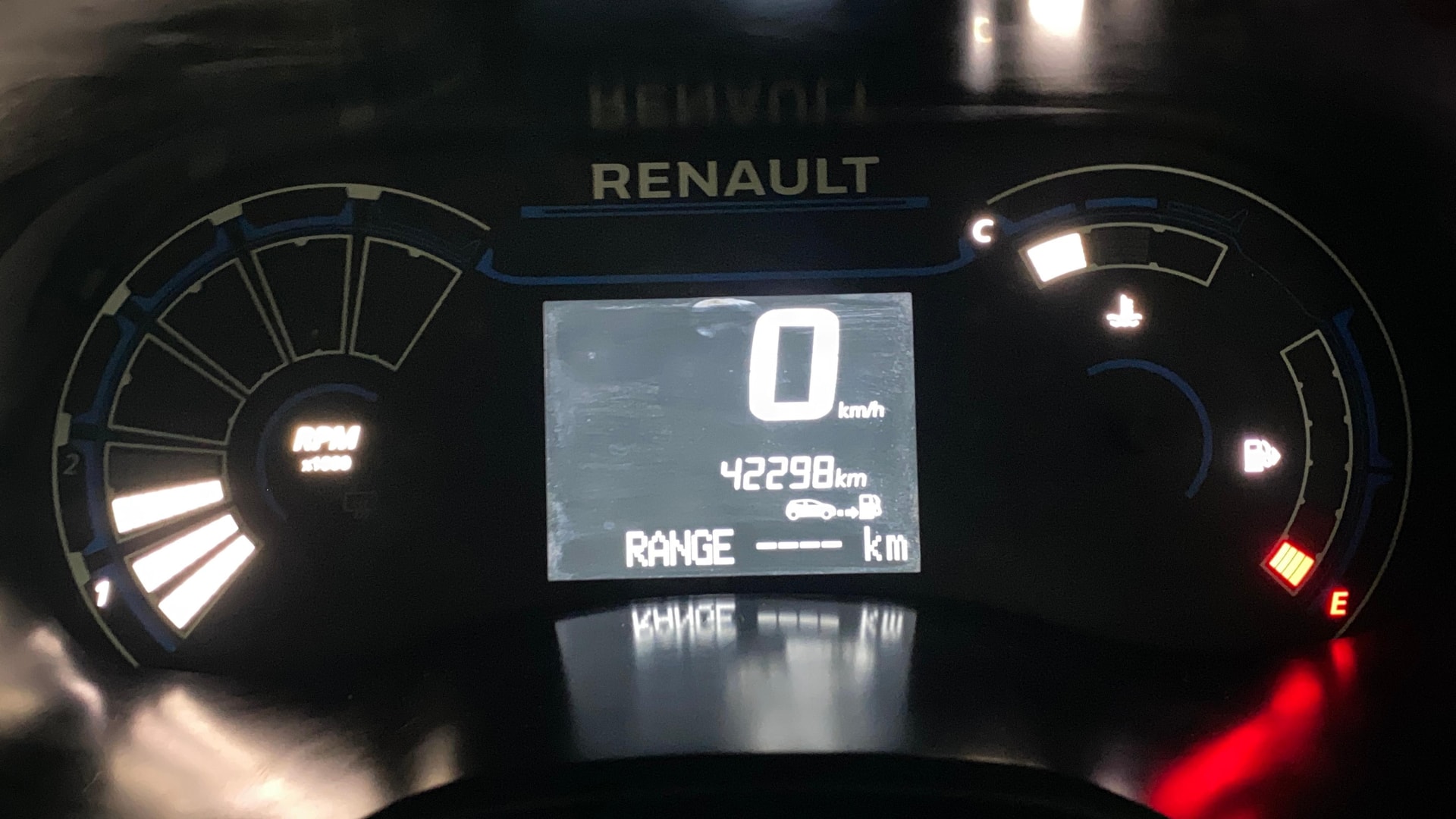 View 2020 Renault Triber RXZ Image 21 Used 2020 Renault Triber RXZ Image 21