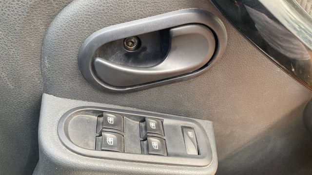 View Renault Duster Image 38 Used Renault Duster Image 38