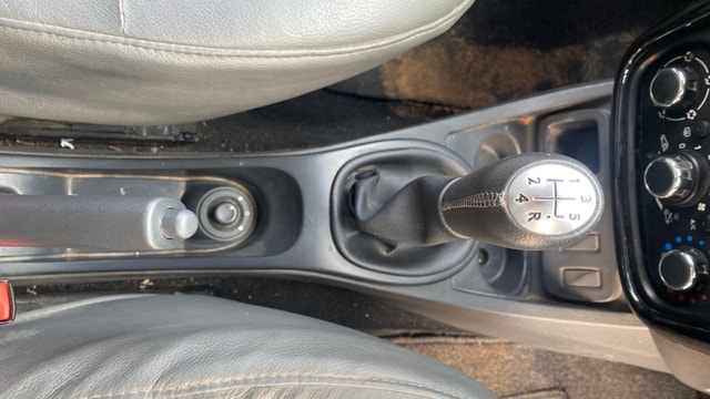 View Renault Duster Image 40 Used Renault Duster Image 40