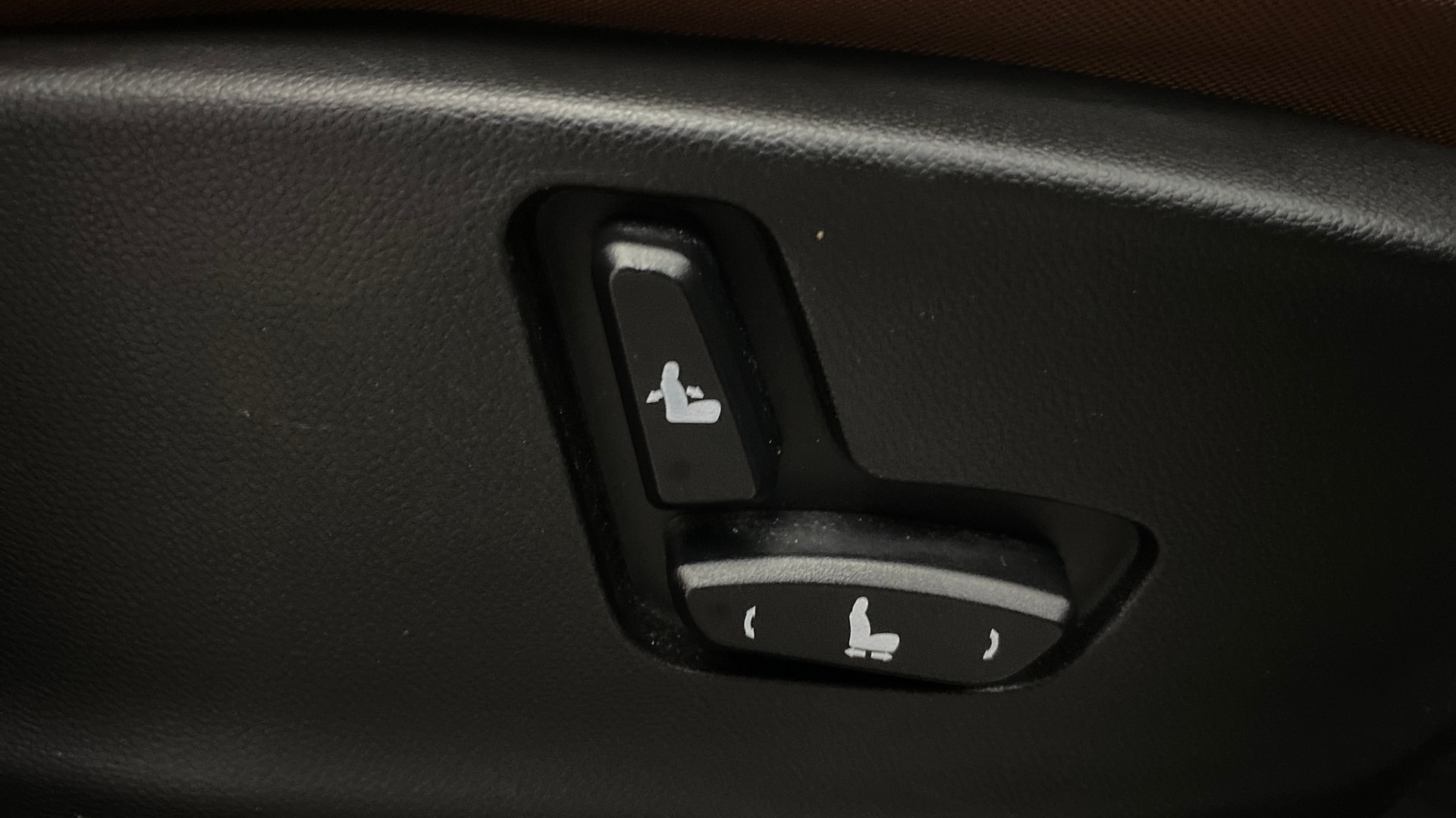 View 2021 MG Hector Plus Sharp CVT Petrol Image 12 Used 2021 MG Hector Plus Sharp CVT Petrol Image 12