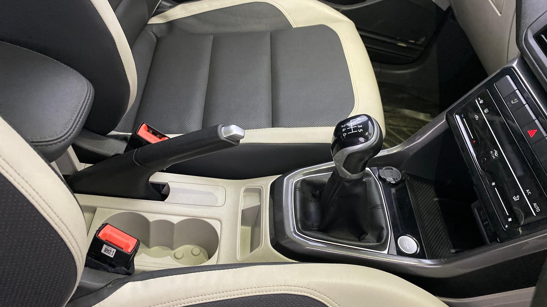 Used 2023 Volkswagen Taigun Used 2023 Volkswagen Taigun