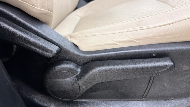 View Mahindra XUV700 Image 10 Used Mahindra XUV700 Image 10
