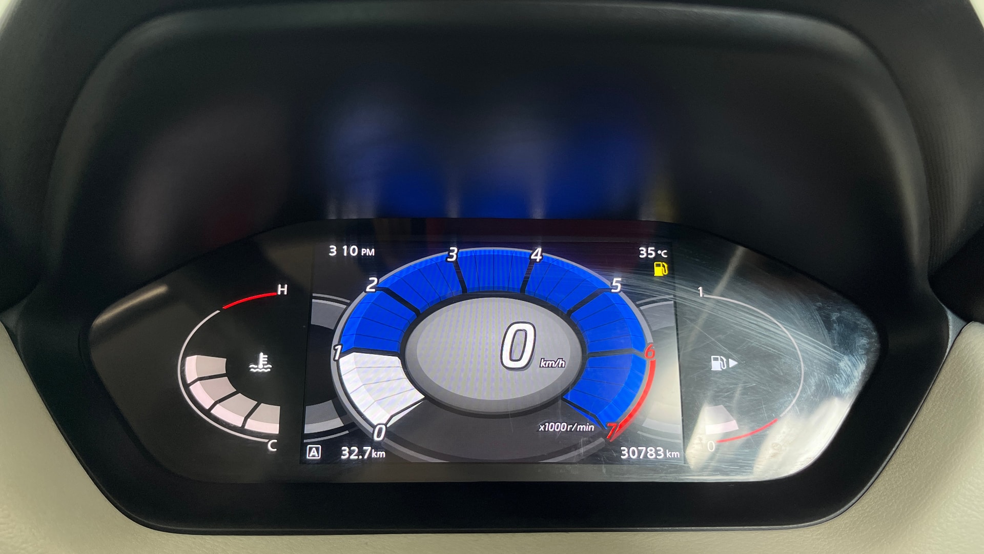 View 2021 Nissan Magnite XV Image 35 Used 2021 Nissan Magnite XV Image 35