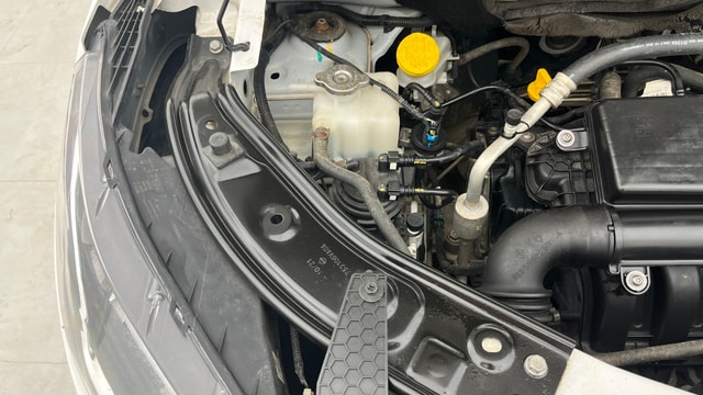 View Nissan Magnite Image 3 Used Nissan Magnite Image 3