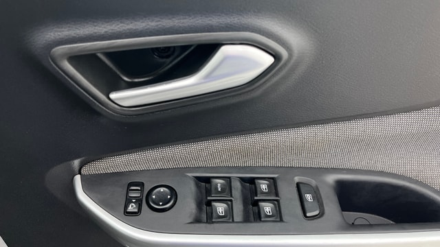 View Nissan Magnite Image 33 Used Nissan Magnite Image 33
