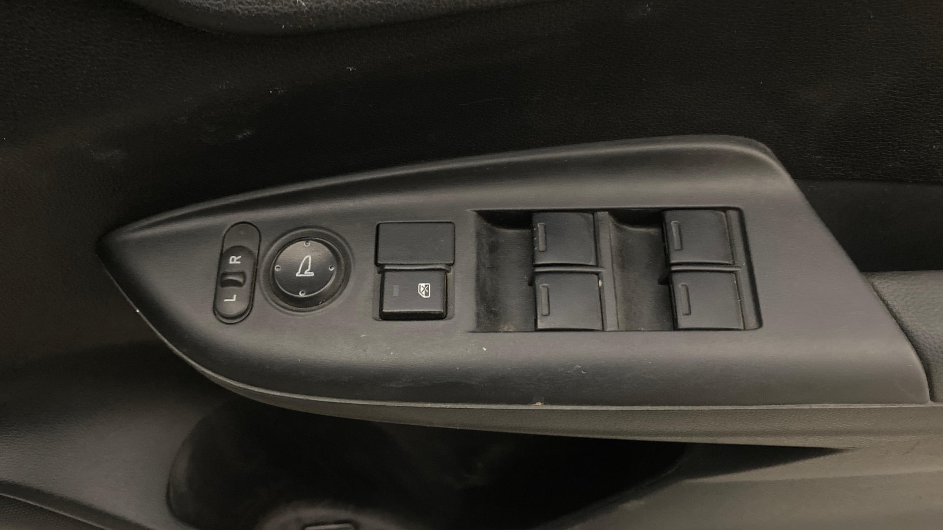 View 2015 Honda Jazz E MT Diesel Image 32 Used 2015 Honda Jazz E MT Diesel Image 32