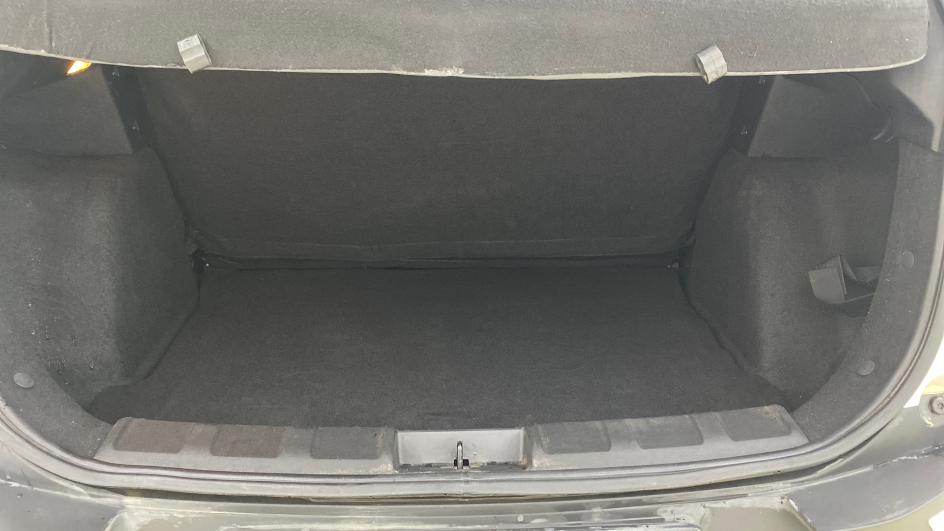 View 2025 Tata Nexon Revotron XE Image 11 Used 2025 Tata Nexon Revotron XE Image 11