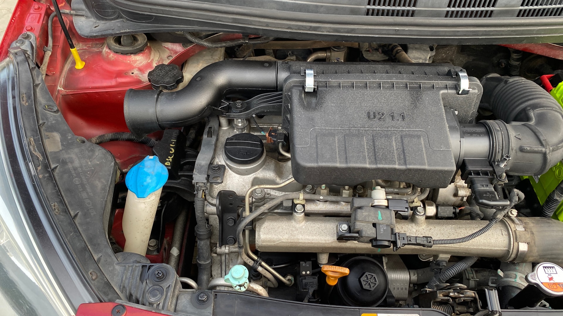 View 2015 Hyundai Xcent S Diesel Image 4 Used 2015 Hyundai Xcent S Diesel Image 4