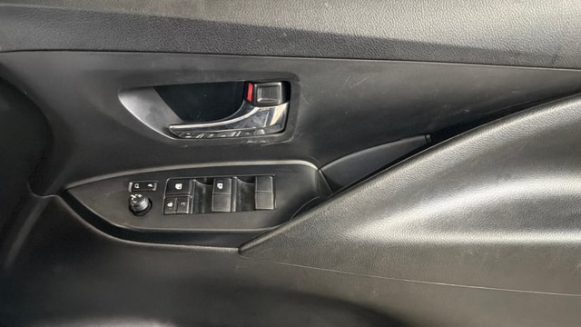 View Toyota Innova Crysta Image 34 Used Toyota Innova Crysta Image 34