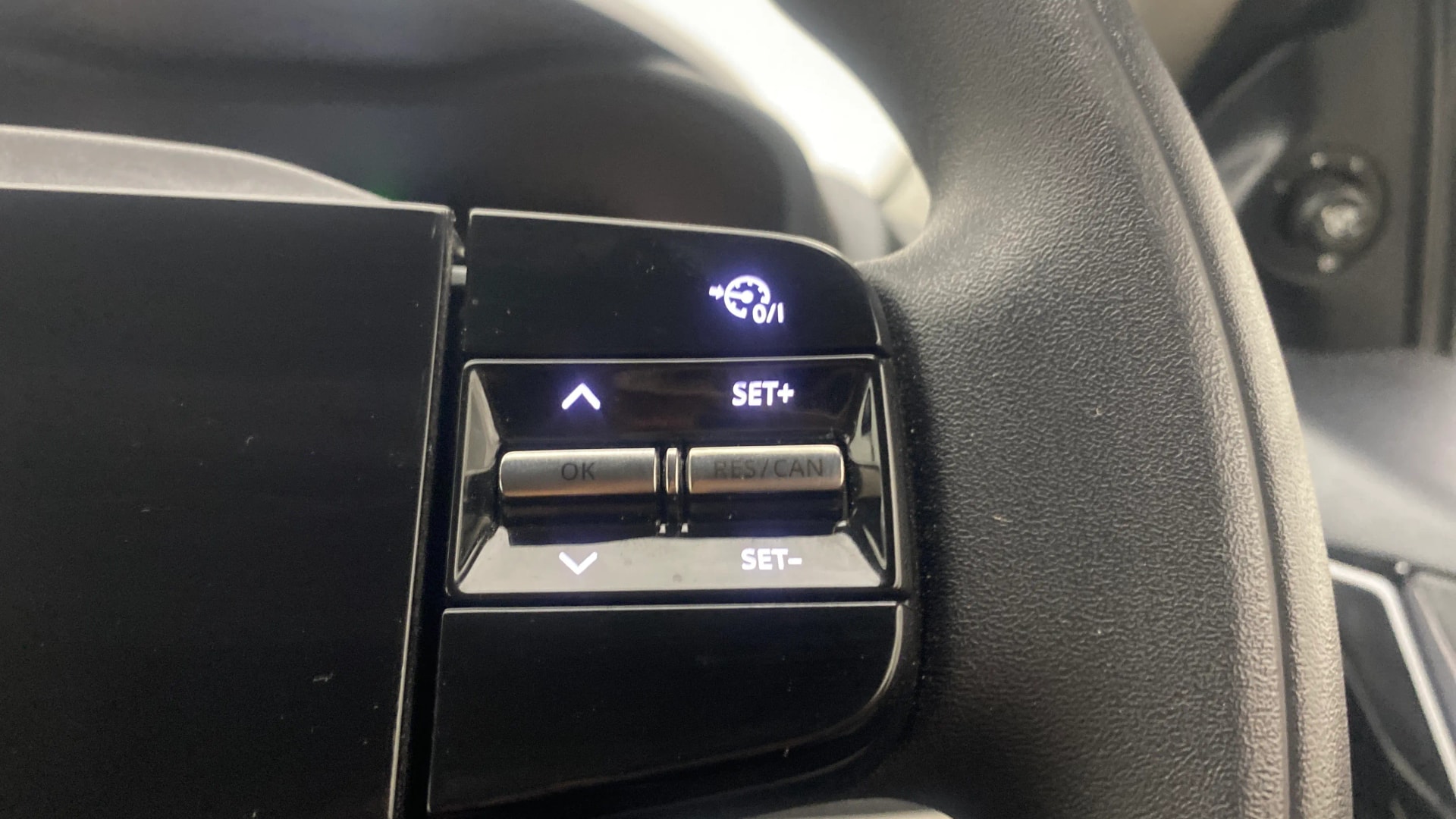 View 2025 Tata Nexon Revotron XE Image 3 Used 2025 Tata Nexon Revotron XE Image 3