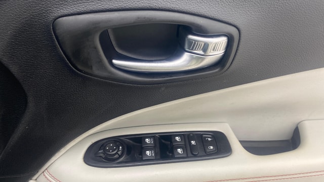 View Jeep Compass Image 33 Used Jeep Compass Image 33