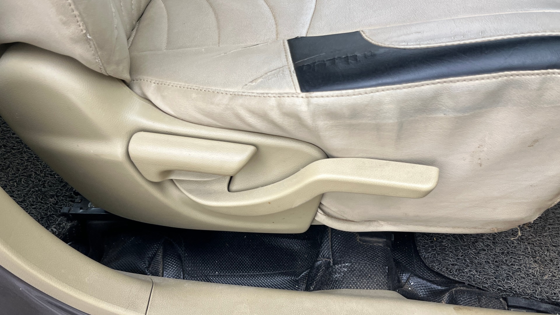 View 2016 Honda Amaze E MT Petrol BS IV Image 18 Used 2016 Honda Amaze E MT Petrol BS IV Image 18