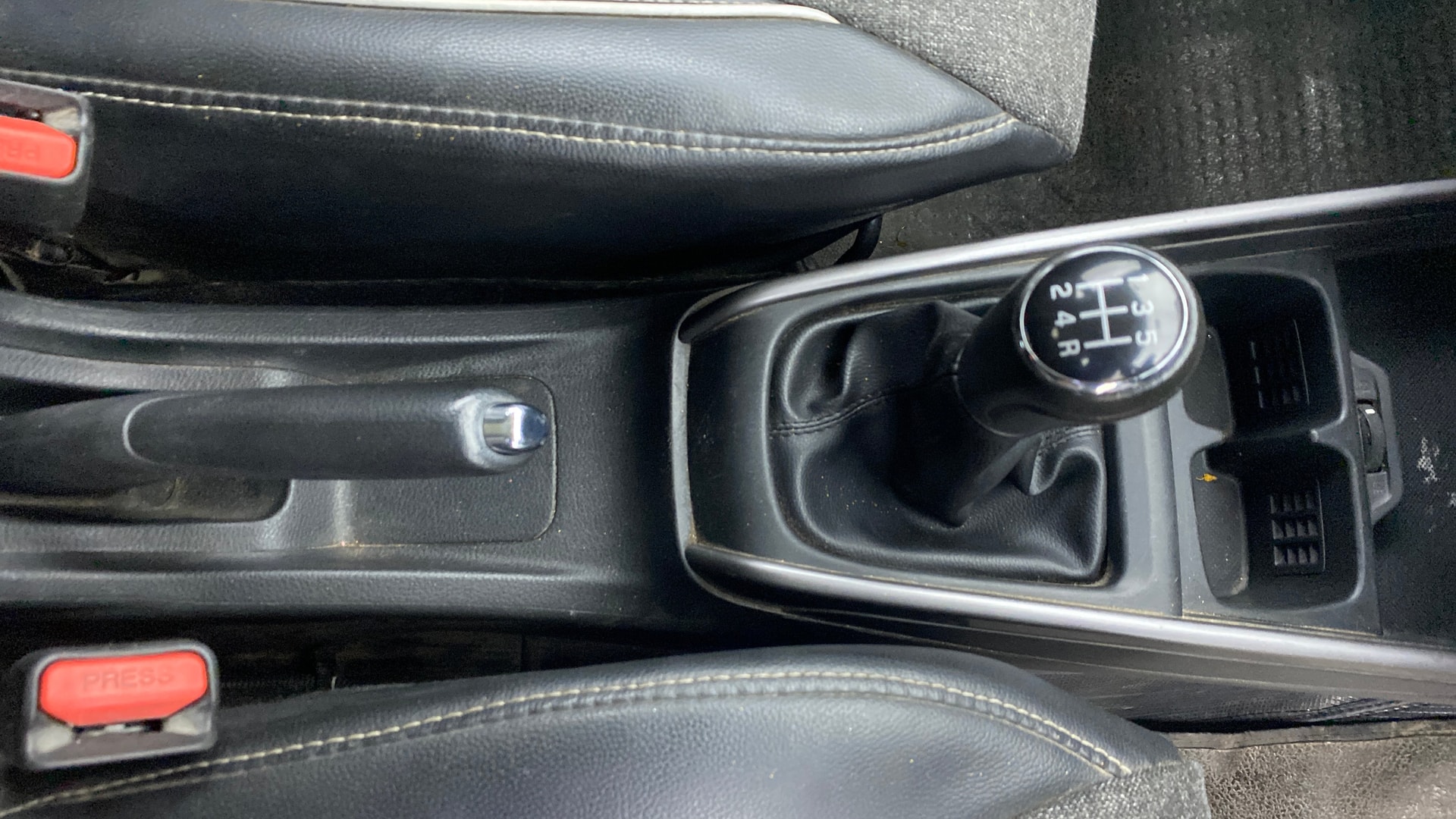 View 2019 Maruti Suzuki 1000 Base Variant Image 39 Used 2019 Maruti Suzuki 1000 Base Variant Image 39