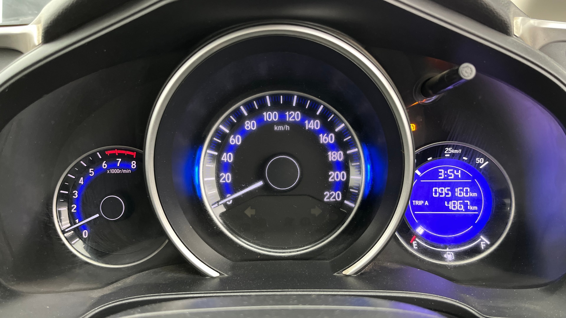 View 2018 Honda WR-V S MT Diesel Edge Edition Image 20 Used 2018 Honda WR-V S MT Diesel Edge Edition Image 20