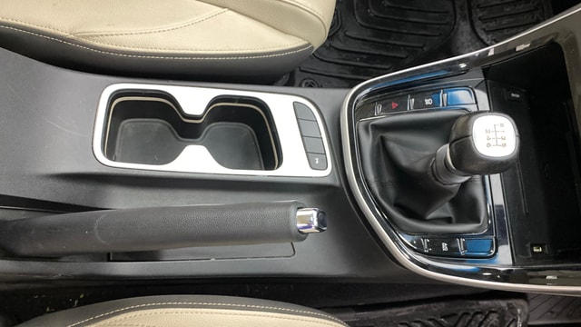 View MG Hector Image 43 Used MG Hector Image 43