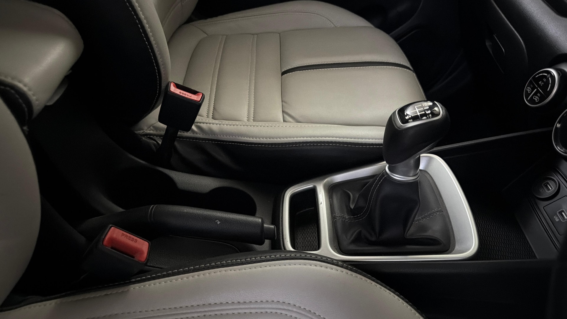 Used 2019 Hyundai Venue Used 2019 Hyundai Venue
