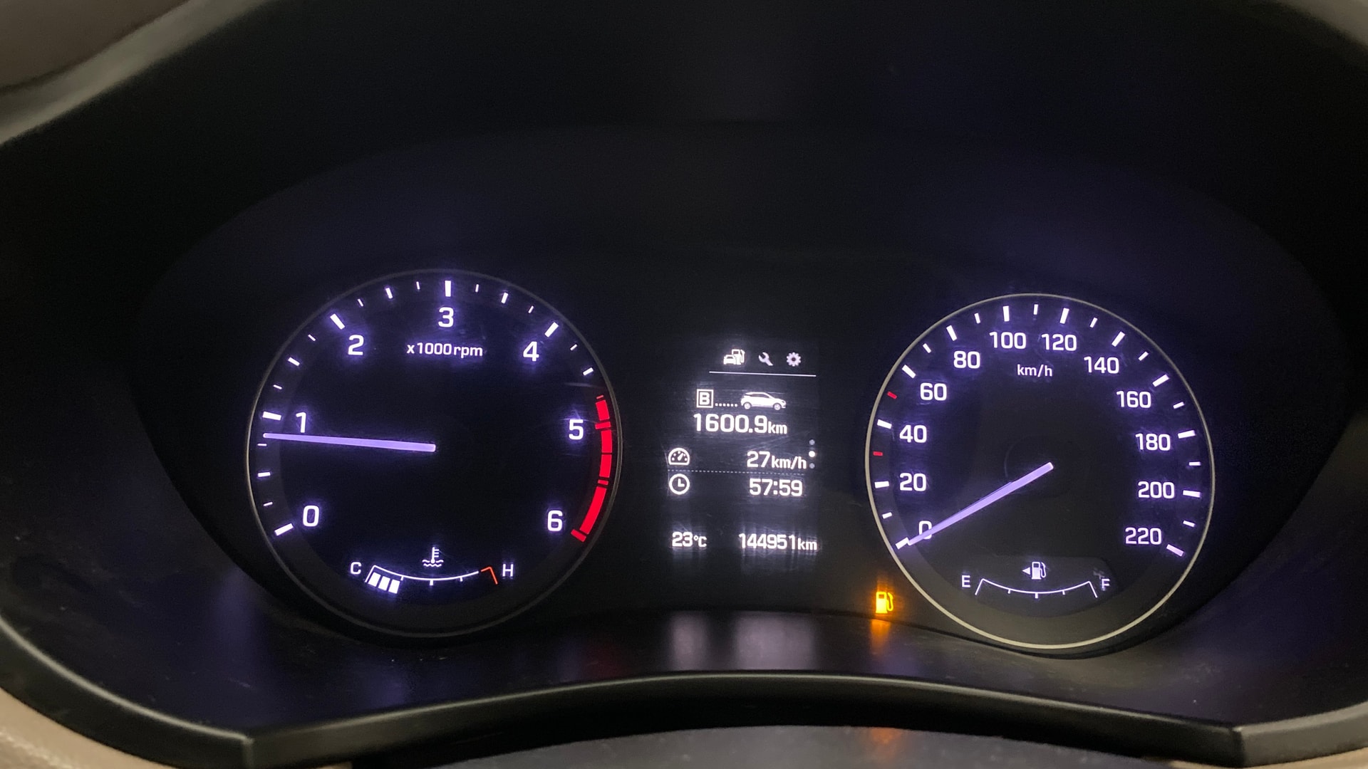View 2015 Hyundai Elite i20 1.4 Asta Diesel Image 35 Used 2015 Hyundai Elite i20 1.4 Asta Diesel Image 35