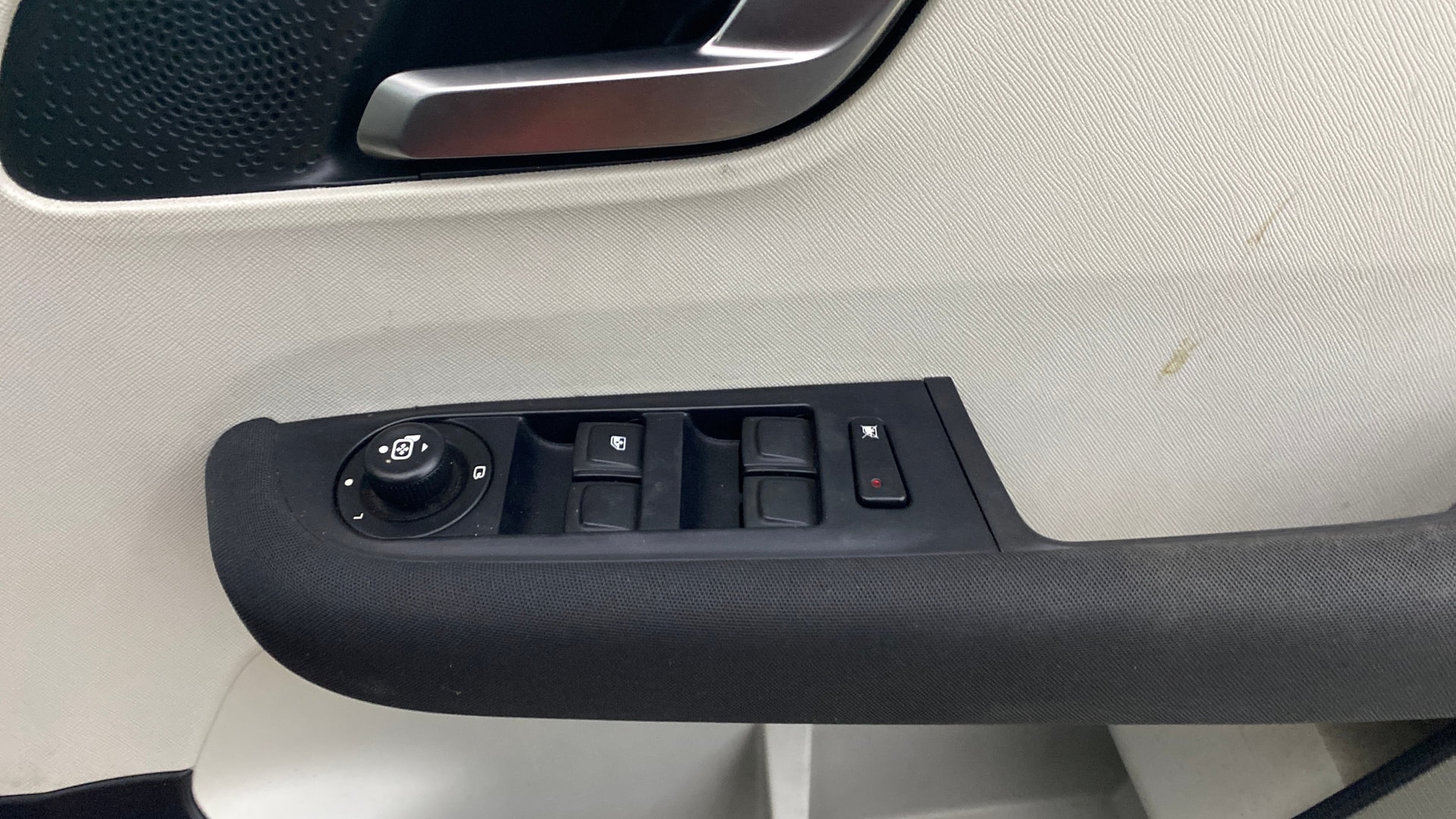 Used 2021 Tata Altroz Used 2021 Tata Altroz