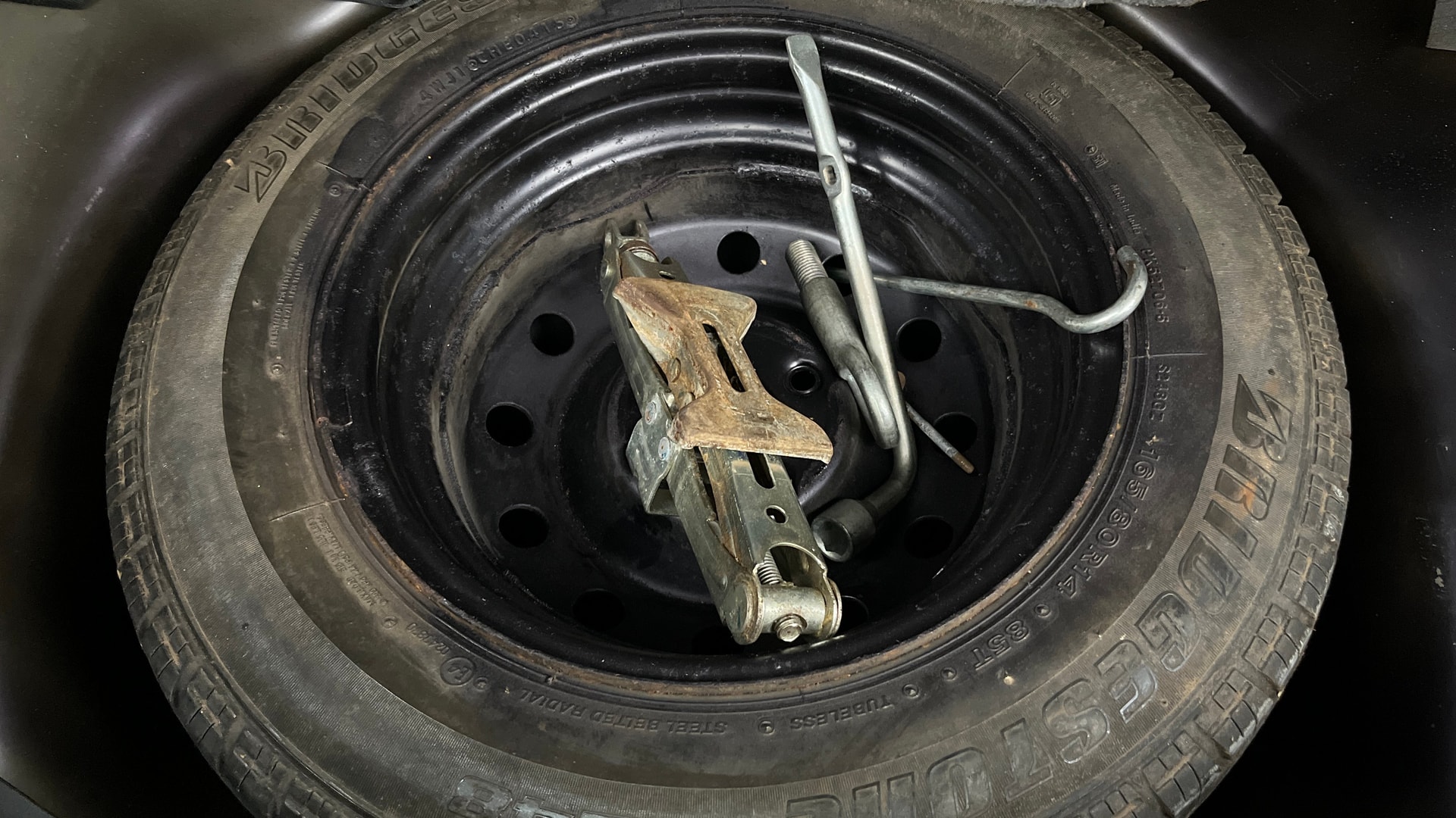 View 2015 Maruti Suzuki 1000 Base Variant Image 24 Used 2015 Maruti Suzuki 1000 Base Variant Image 24