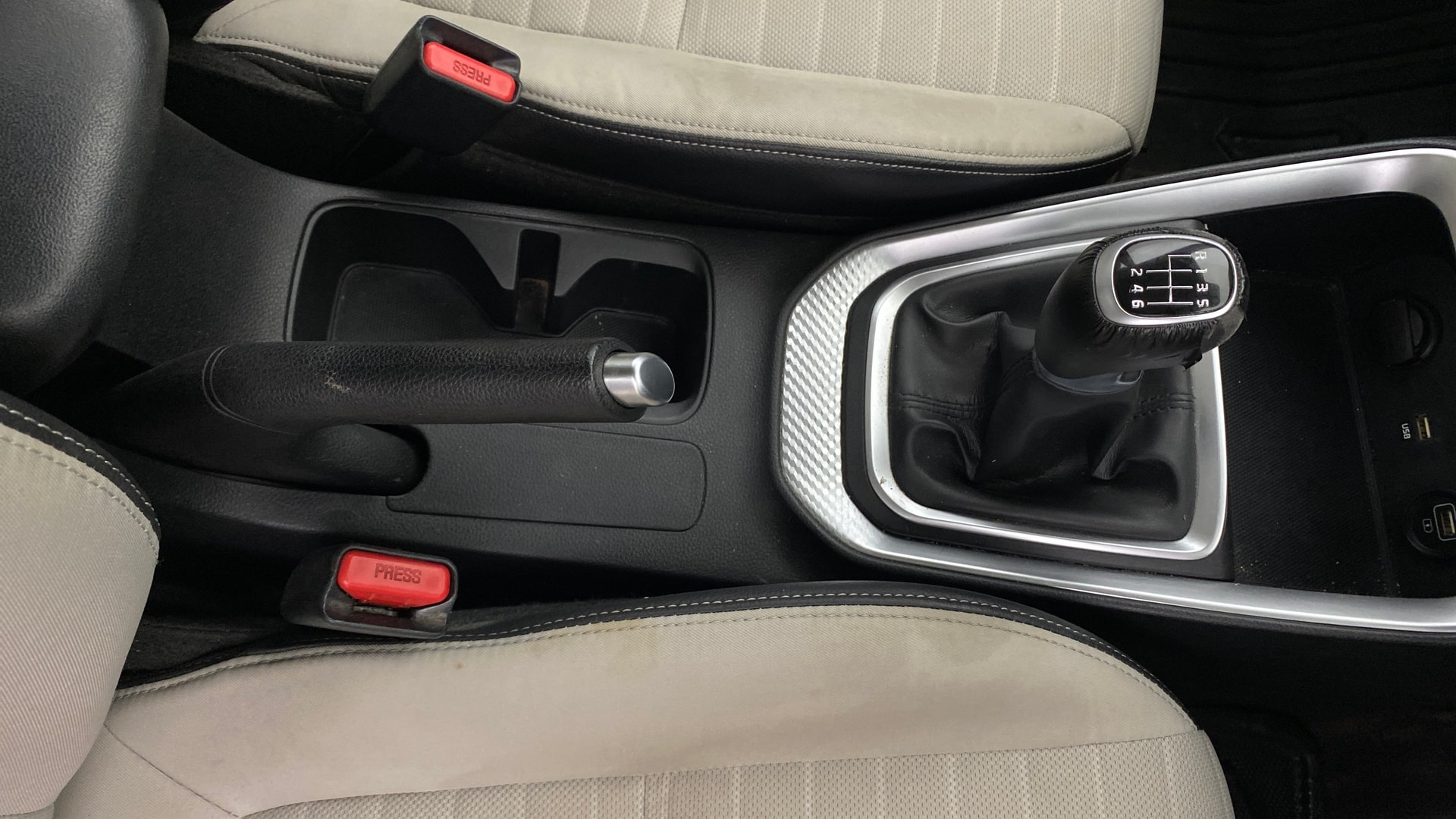 View 2020 Kia Sonet HTX iMT Petrol Image 41 Used 2020 Kia Sonet HTX iMT Petrol Image 41