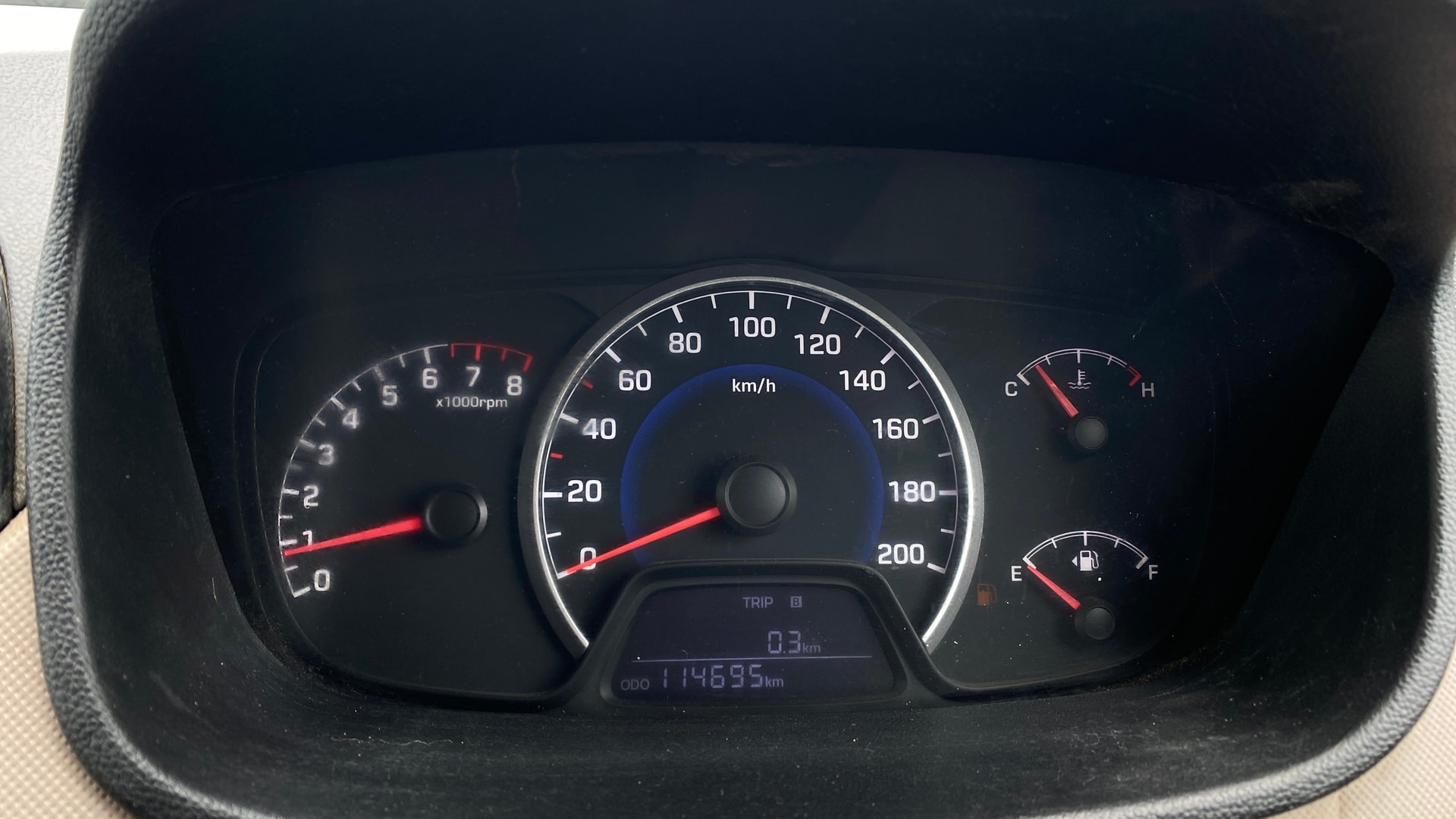 View 2014 Hyundai Grand i10 1.2 Asta Petrol Image 19 Used 2014 Hyundai Grand i10 1.2 Asta Petrol Image 19