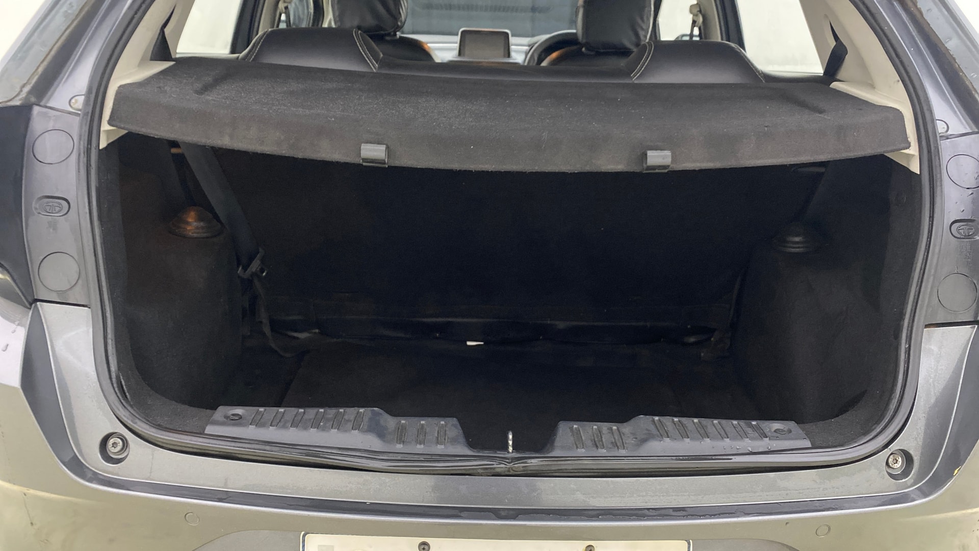 View 2022 Tata Altroz XT Petrol Image 11 Used 2022 Tata Altroz XT Petrol Image 11