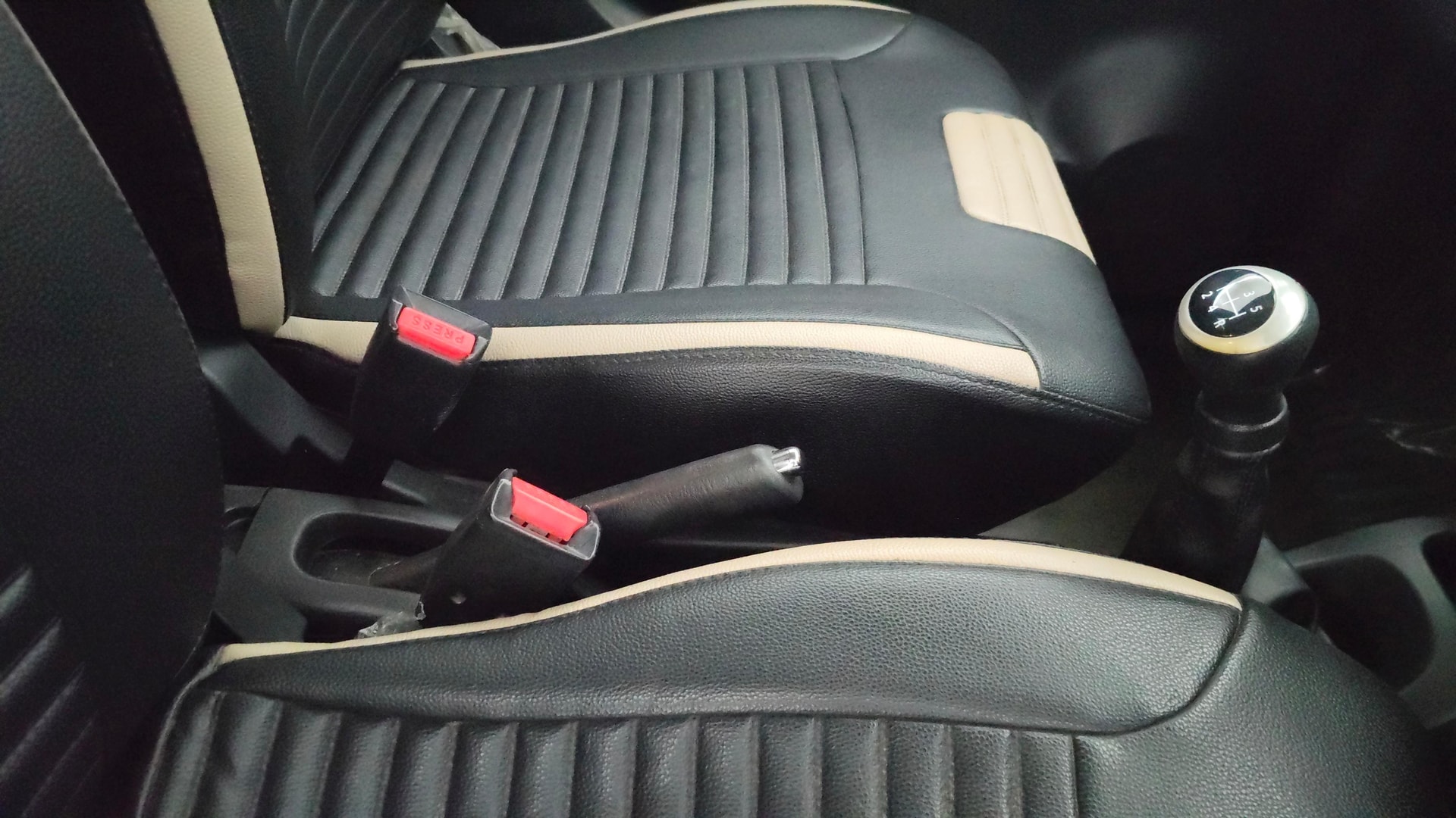 View 2018 Maruti Suzuki 1000 Base Variant Image 38 Used 2018 Maruti Suzuki 1000 Base Variant Image 38
