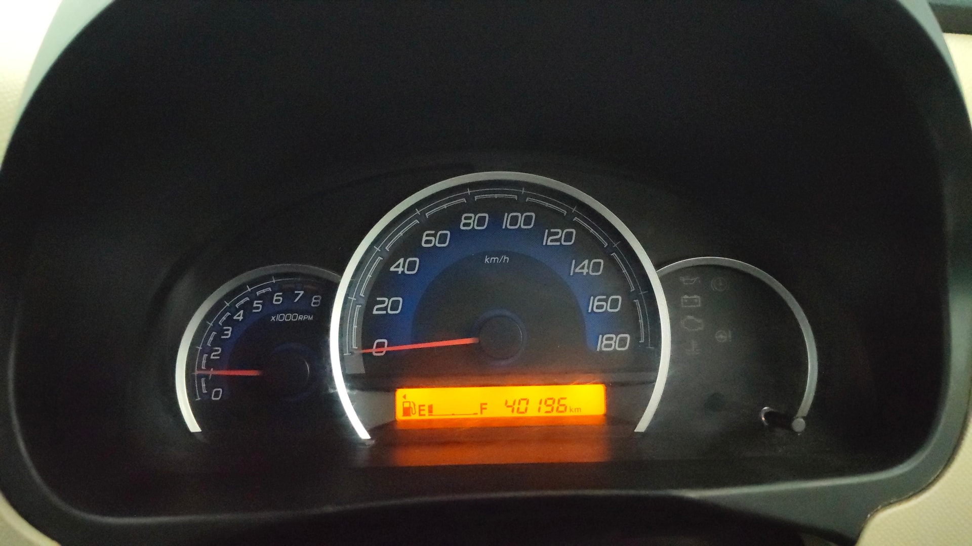 View 2018 Maruti Suzuki 1000 Base Variant Image 34 Used 2018 Maruti Suzuki 1000 Base Variant Image 34