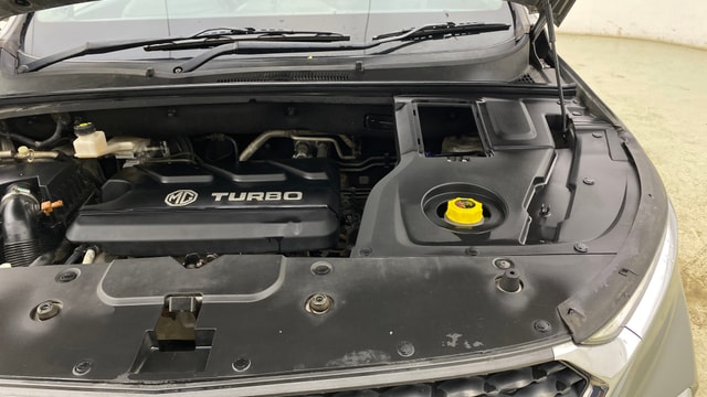 View MG Hector Image 30 Used MG Hector Image 30
