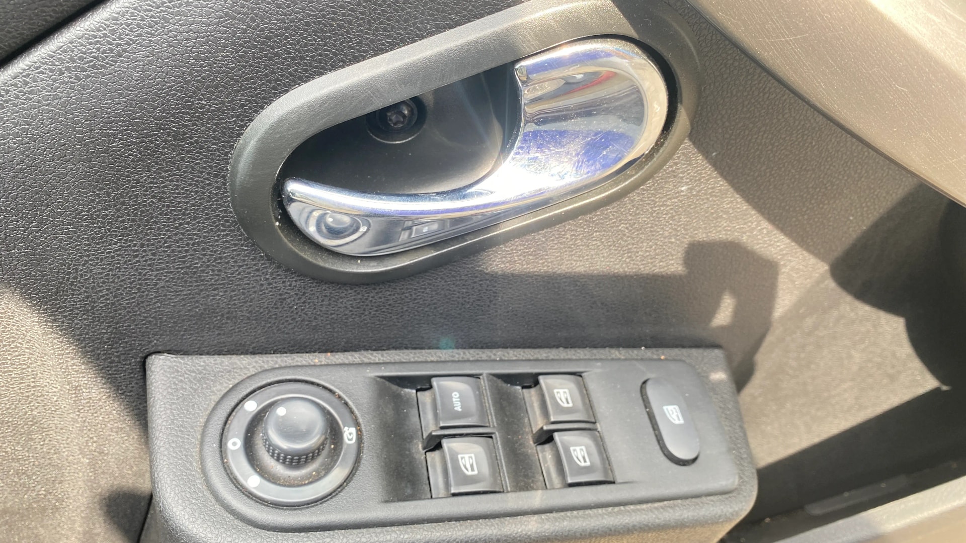 View 2021 Renault Duster 1.3L Turbo Petrol RXZ Image 32 Used 2021 Renault Duster 1.3L Turbo Petrol RXZ Image 32