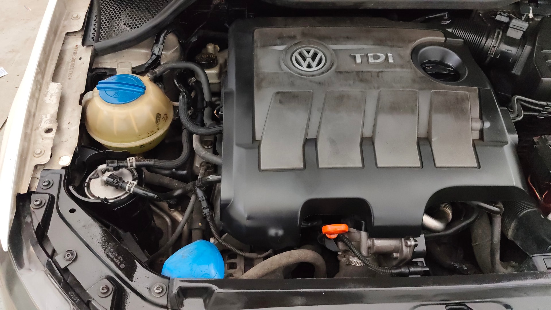 View 2013 Volkswagen Vento 1.2 L TSI Comfortline Petrol AT Image 3 Used 2013 Volkswagen Vento 1.2 L TSI Comfortline Petrol AT Image 3