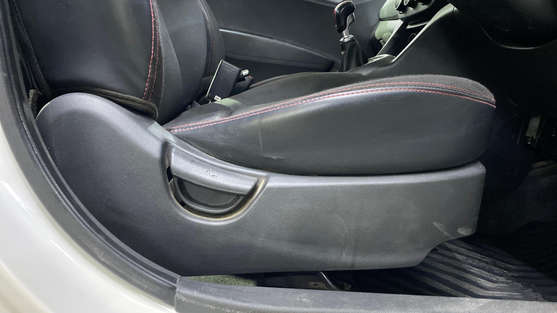 View 2018 Hyundai Grand i10 1.2 Asta Petrol Image 18 Used 2018 Hyundai Grand i10 1.2 Asta Petrol Image 18