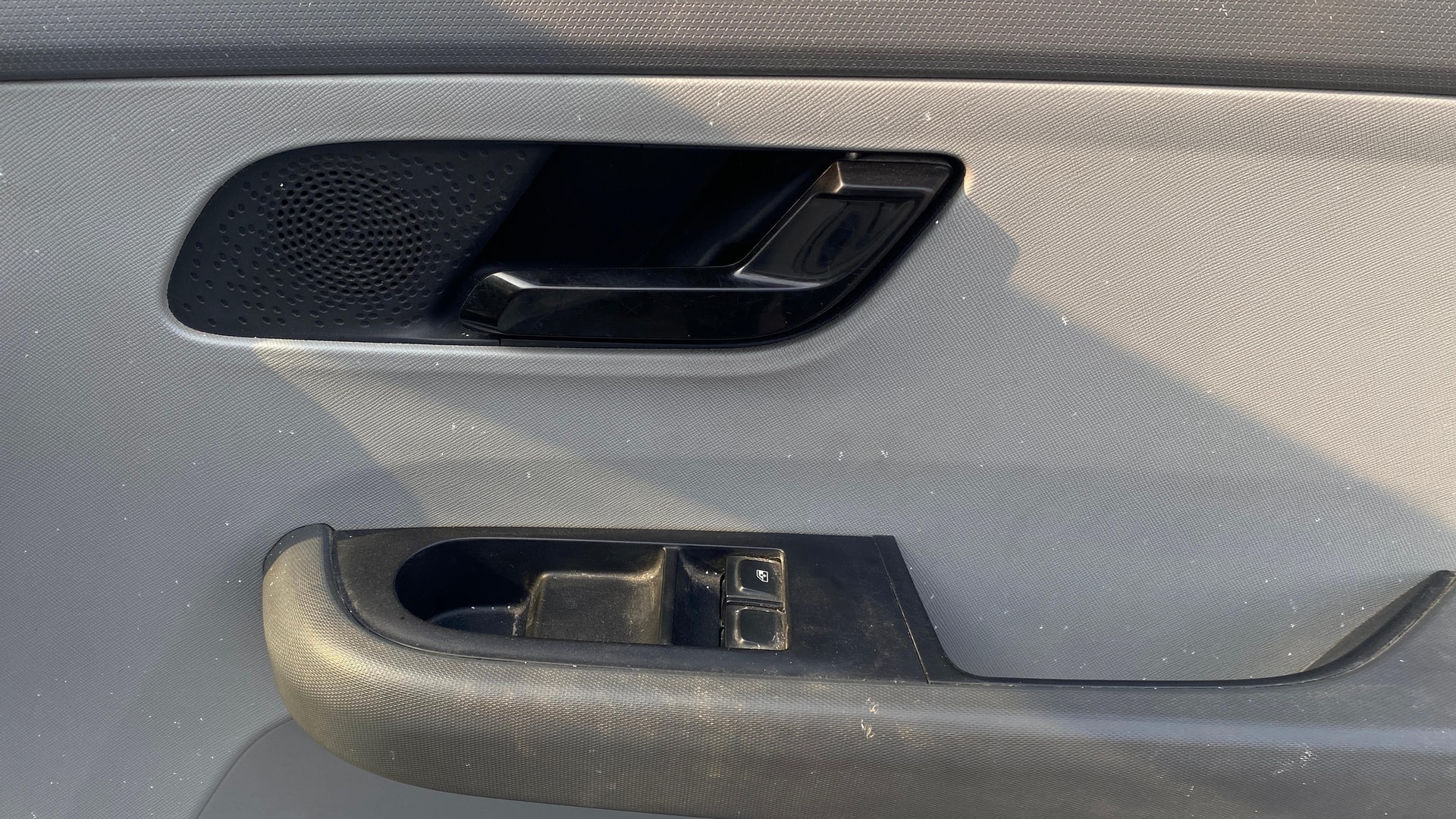 View 2021 Tata Altroz XE Petrol Image 33 Used 2021 Tata Altroz XE Petrol Image 33