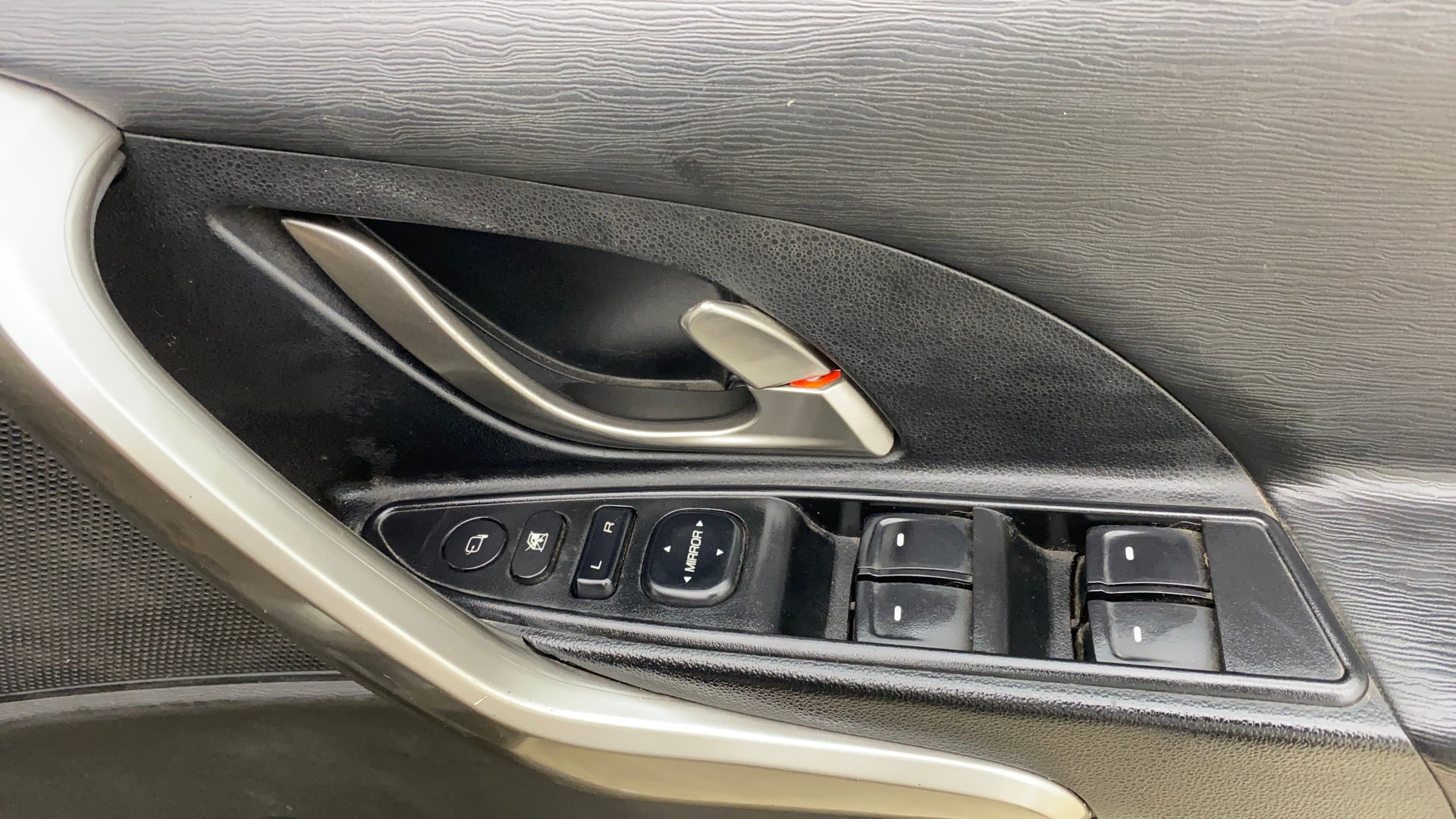 Used 2021 Mahindra XUV500 Used 2021 Mahindra XUV500