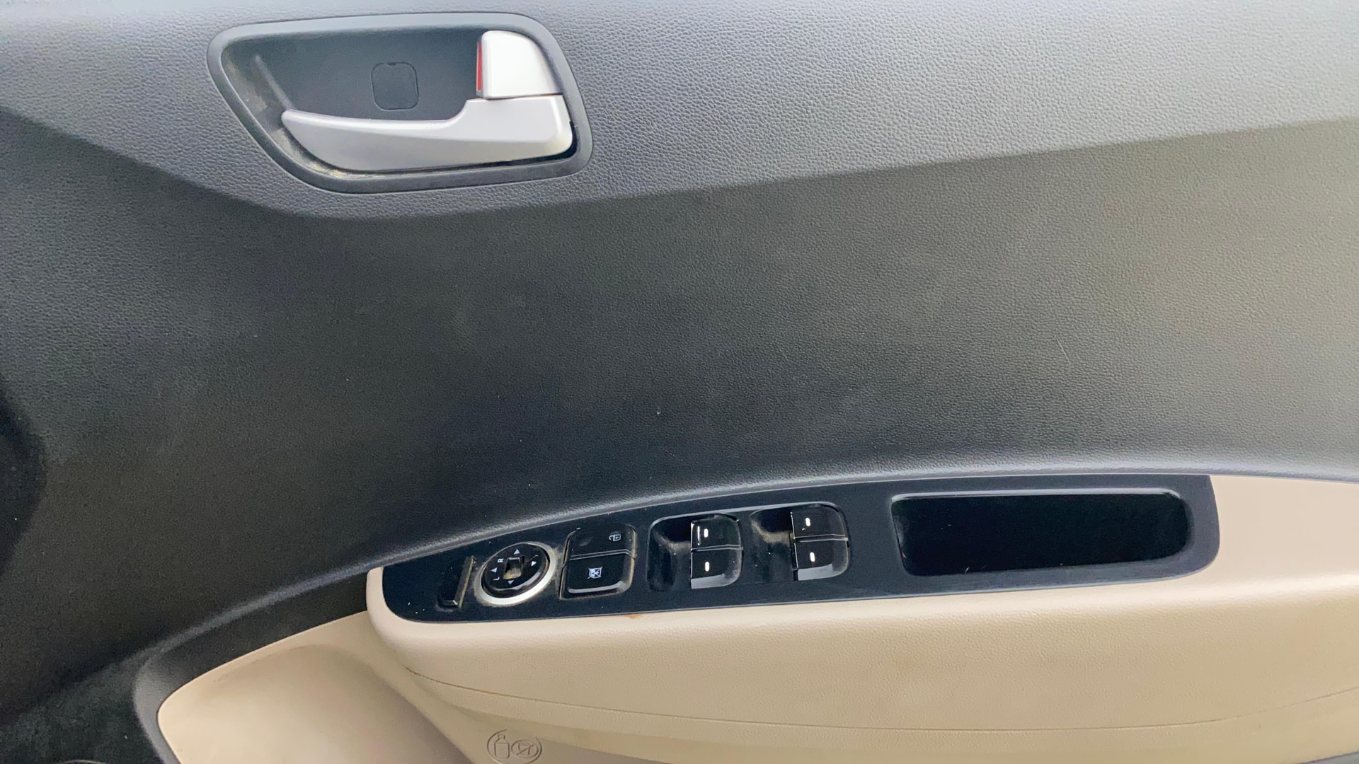 View 2018 Hyundai Grand i10 1.2 Asta Petrol Image 33 Used 2018 Hyundai Grand i10 1.2 Asta Petrol Image 33