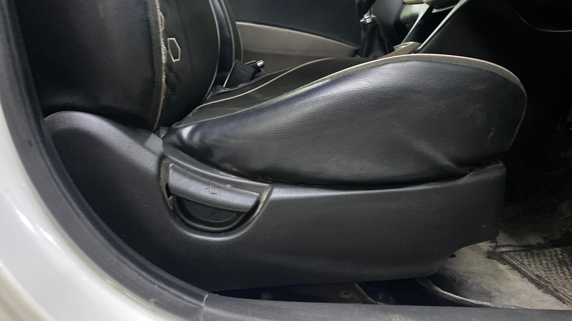 View 2019 Hyundai Grand i10 Sportz 1.2 Kappa Image 10 Used 2019 Hyundai Grand i10 Sportz 1.2 Kappa Image 10