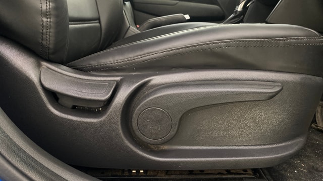 View Hyundai Elantra Image 18 Used Hyundai Elantra Image 18