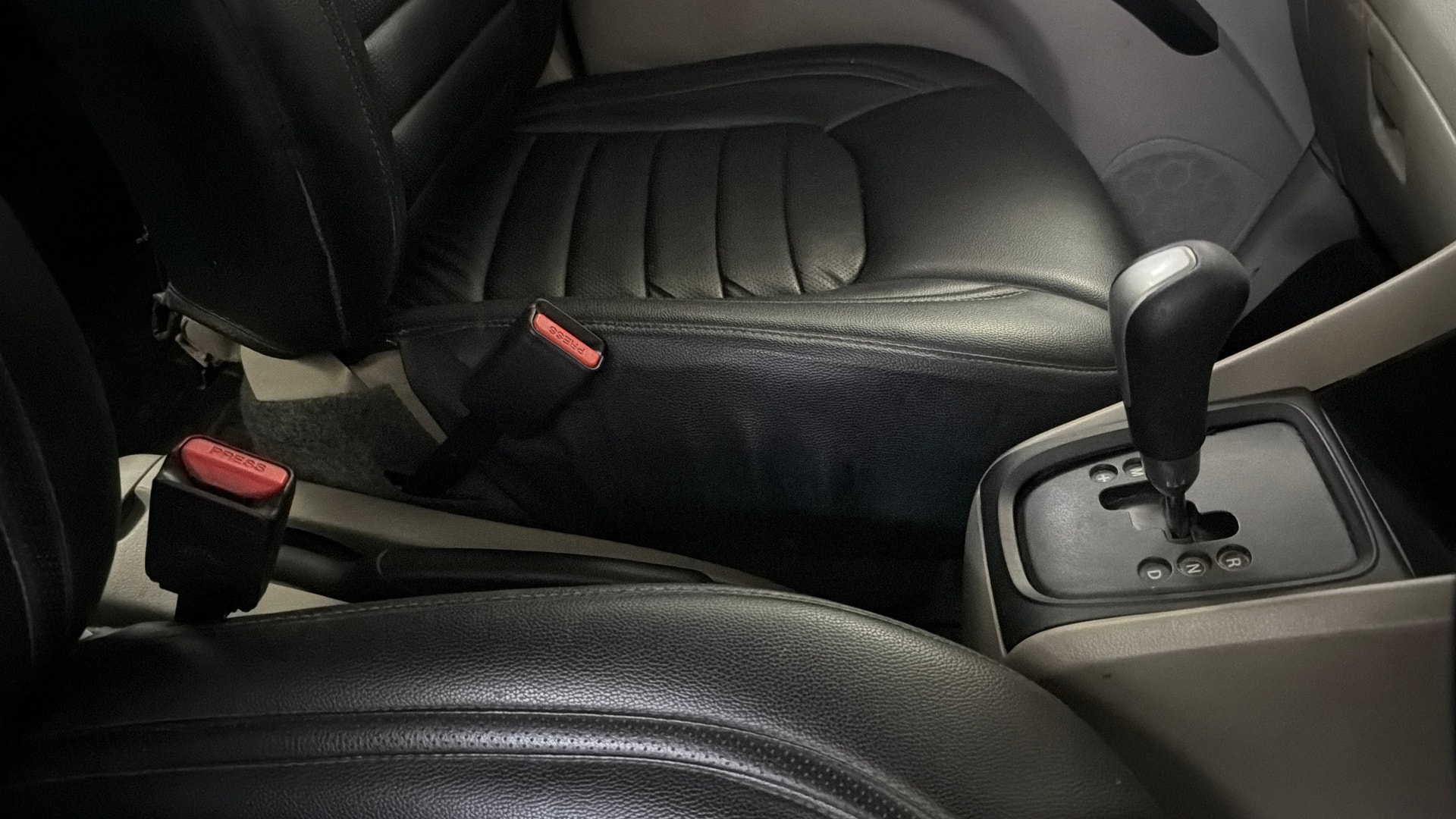 View 2016 Maruti Suzuki 1000 Base Variant Image 38 Used 2016 Maruti Suzuki 1000 Base Variant Image 38