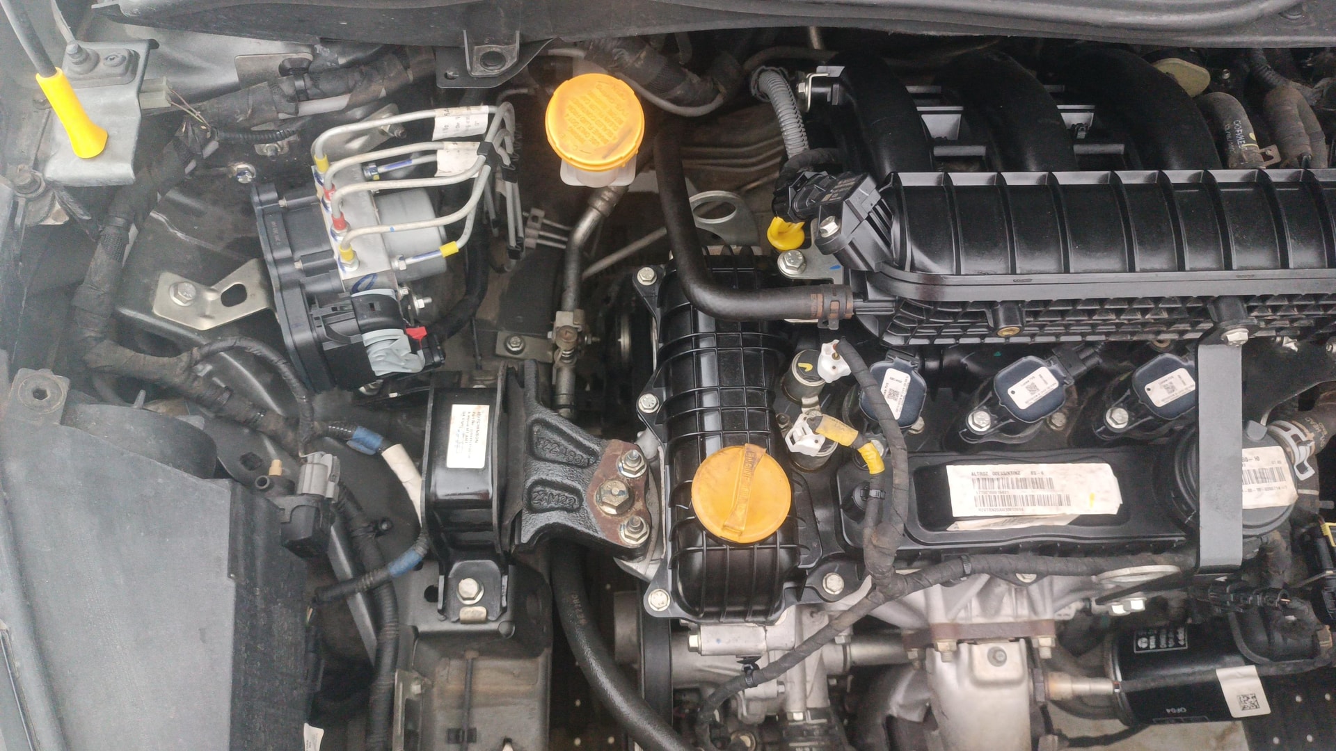 View 2023 Tata Altroz XZ Petrol Image 4 Used 2023 Tata Altroz XZ Petrol Image 4