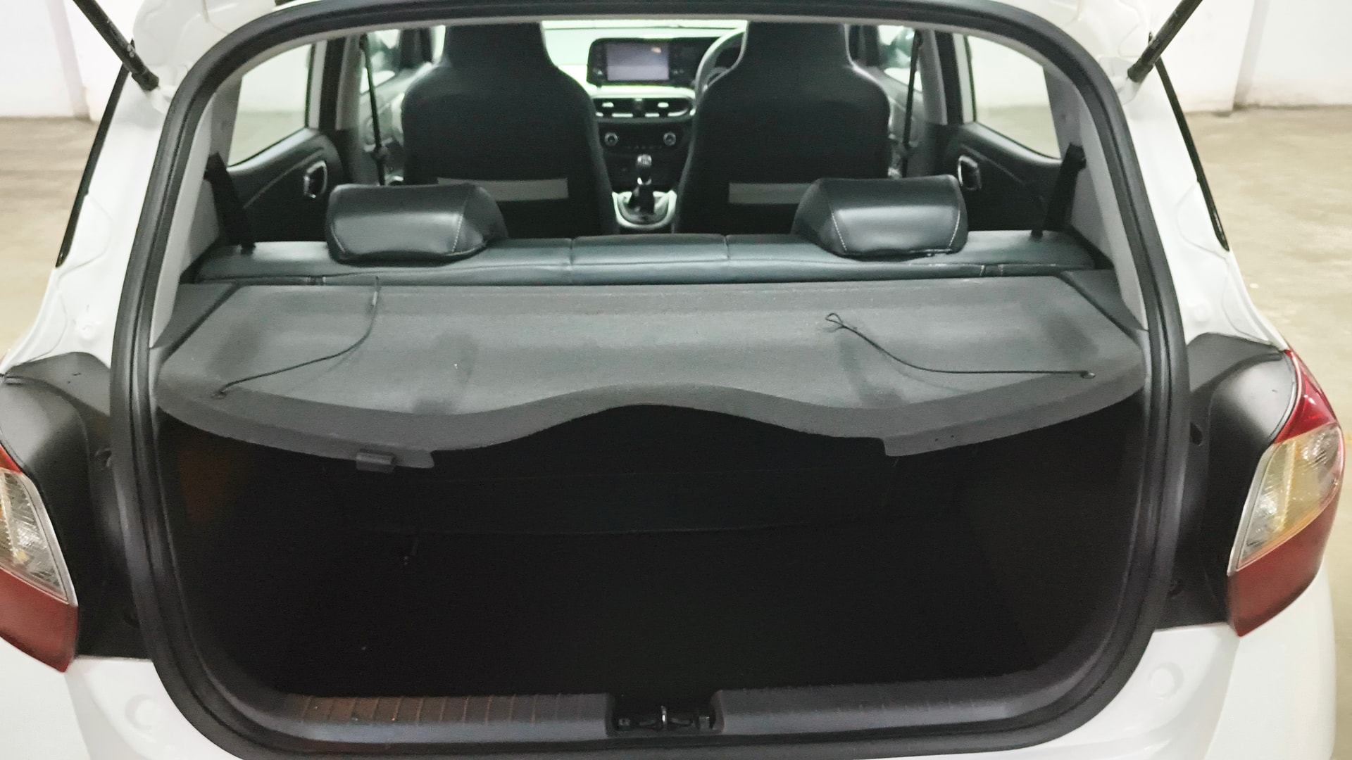 View 2022 Hyundai Grand i10 Nios Asta Petrol Image 7 Used 2022 Hyundai Grand i10 Nios Asta Petrol Image 7