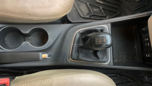 View Hyundai Verna Image 40 Used Hyundai Verna Image 40