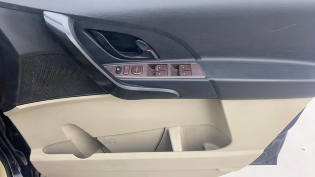 View Mahindra XUV500 Image 33 Used Mahindra XUV500 Image 33