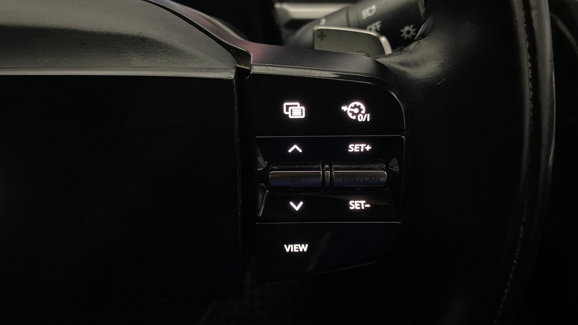 View 2024 Tata Nexon Revotron XE Image 3 Used 2024 Tata Nexon Revotron XE Image 3