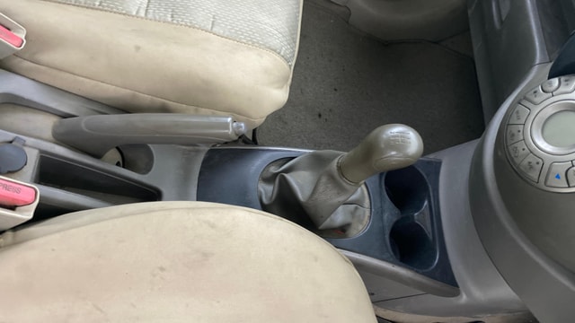 View Nissan Sunny Image 38 Used Nissan Sunny Image 38