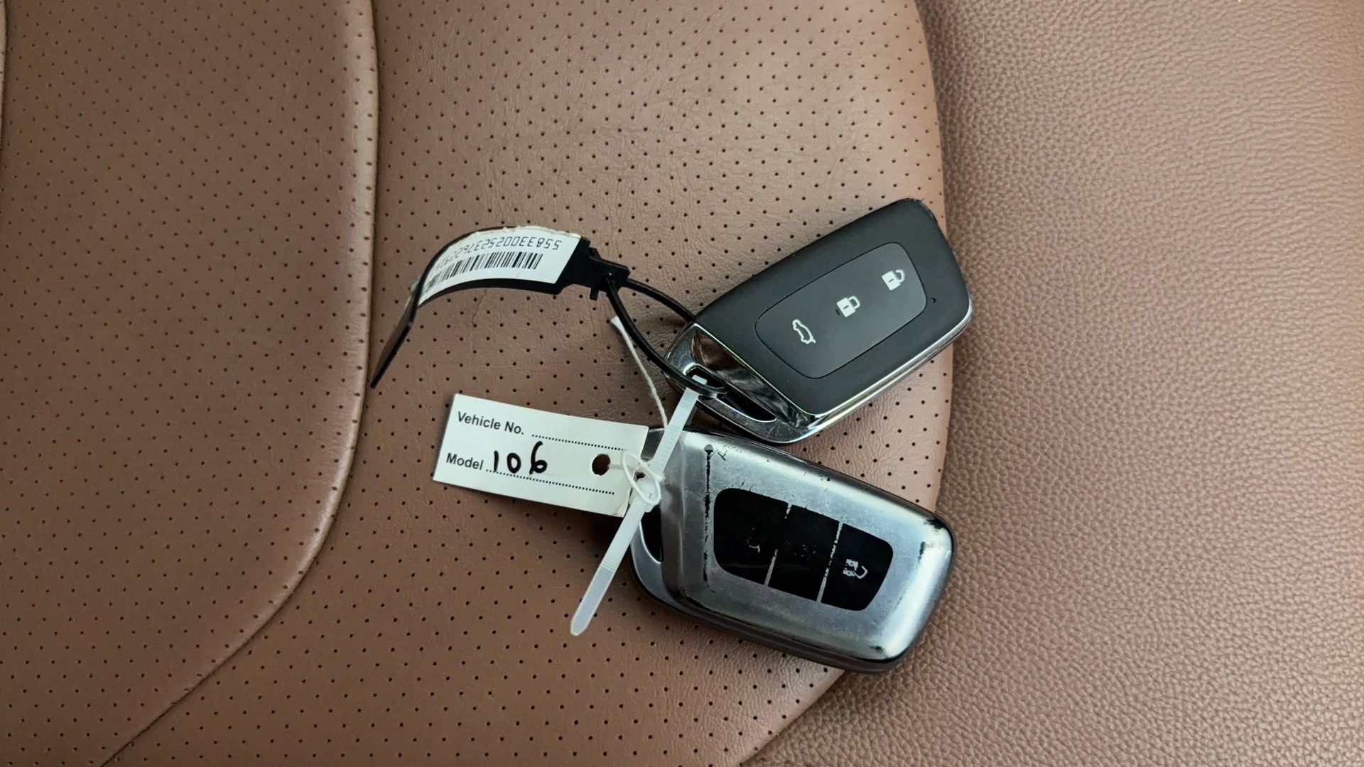 View 2023 MG Hector Plus Sharp Pro 7 Seater CVT Petrol Image 20 Used 2023 MG Hector Plus Sharp Pro 7 Seater CVT Petrol Image 20