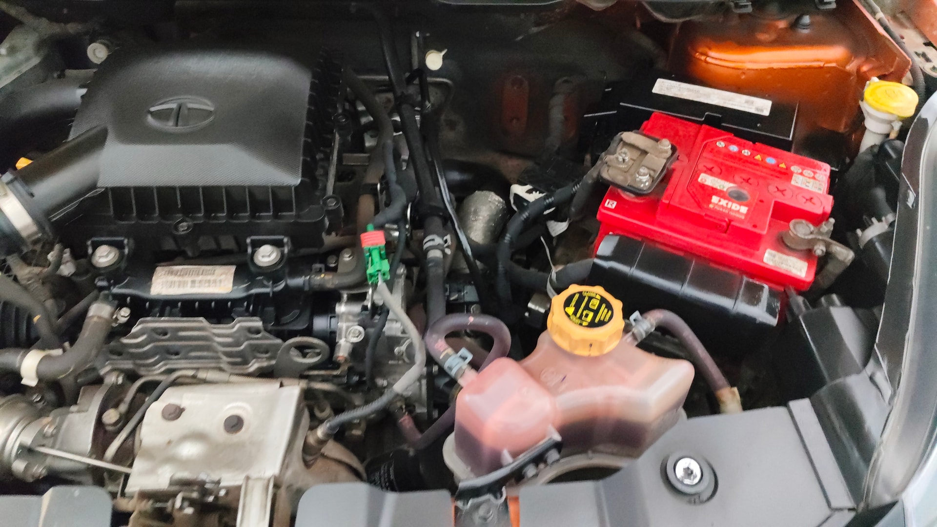 View 2019 Tata Nexon Revotron XE Image 13 Used 2019 Tata Nexon Revotron XE Image 13